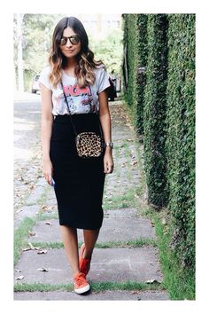 Pencil Skirt Outfits Casual, Pencil Skirt Outfits, Skirt Pencil, Black Pencil Skirt, Black Pencil, Casual Chic Style, Outfits Casuales, Modest Outfits, Primavera Estate