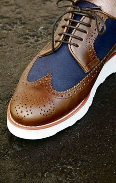 Follow The-Suit-Men for more mens fashion inspiration. Like the page on Facebook! Mode Shoes, Well Dressed Men, Classic Shoes, Inspiration Mode, Shoe Game, Look Fashion, Nice Shoes