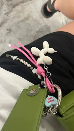 Keychain Inspo Aesthetic, Iphone Necklace, Southern Charms, Clothes Embroidery Diy, Dog Branding, Cute Keychain