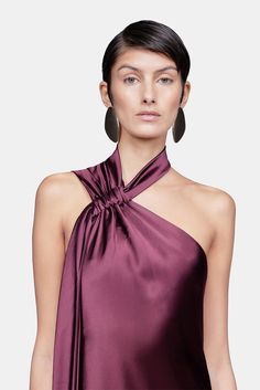 Purple Asymmetrical Dress, Conceptual Fashion, Bridal Jumpsuit, Costume National, Ushuaia, Clothing Details, Fashion 101, Fashion Images, Looks Chic