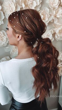 Pearls Hairstyle, Wedding Ponytail, Trendy Hairstyle, Easy Hairstyle, Hair Adornments, Wedding Hair Down, Bridal Hair And Makeup, Wedding Hair And Makeup, Elegant Hairstyles