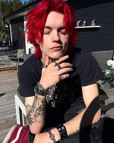 Red Hair Boy, Mildly Interesting, Black Red Hair, Dyed Red Hair, Bright Red Hair, Punk Hair, Haircut And Color, Dye My Hair