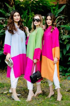 Smart Kurta Designs For Women, Stylish Frocks, Party Wear Outfits, Simple Kurta Designs, Trendy Shirt Designs, Crochet Cable, Pakistani Fashion Party Wear, Dress Design Patterns, Kurti Designs Party Wear