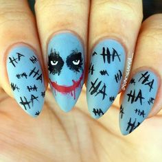 Joker Nails, Scary Halloween Nails Design, Batman Nails, Black Halloween Nails, Unghie Nail Art, Halloween Acrylic Nails, Cute Halloween Nails, Goth Nails, Nail Swag