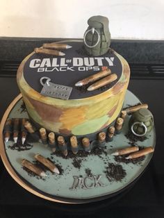 Camo Cake, Cod Cakes, Icing Chocolate, Film Cake, Boy Birthday Party Themes, Birthday Themes For Boys, Call Of Duty Black, Boy Birthday Cake, Fresh Cream