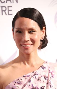 24 Hairstyles That Were Made for One-Shoulder Dresses One Shoulder Hair, Hairstyle For One Shoulder Dress, Guest Hair, Lucy Liu, Wedding Guest Hairstyles