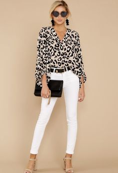 Ropa Shabby Chic, Mode Ab 50, Corner Light, Smart Casual Dress, White Jeans Outfit, Jeans Outfit Women, Leopard Print Shirt