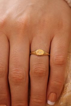 14k & 18k Gold Signet Diamond Ring / Handmade Signet Diamond Ring / Unisex Signet/gold Signet Ring Available in Gold, Rose Gold, White Gold - Etsy Evil Eye Necklace Gold, Purple Amethyst Ring, Signet Rings, Rose Gold White, Gold Signet Ring, Gold Engraving, Evil Eye Necklace, Color Dorado, Eye Necklace