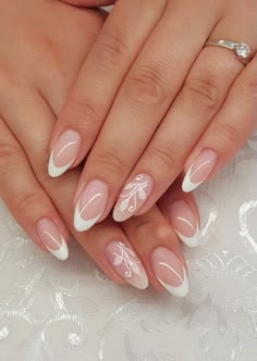 Elegant Nails Flowers, Simple Wedding Nails, Wedding Nail Art Design, Bridal Nail Art, Romantic Nails