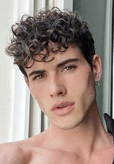 Haircuts Thick Curly Hair, Messy Hair Tutorial, Black Haircut Styles, Haircut For Big Forehead, Long Curly Hair Men, Light Curls