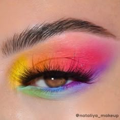 Fade Into Hue Palette, Fade Into Hue, Rainbow Eyeshadow, Bluish Green Eyes, Pride Makeup, Rainbow Makeup