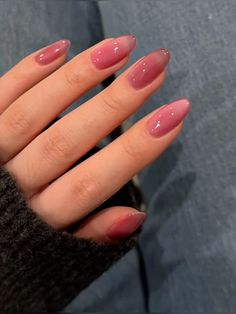 Simple Nails Almond Pink, Gel D Nails, Dark Pink Natural Nails, Minimalist Jelly Nails, Vacation Neutral Nails, Nail Inspiration One Colour, Nail Chrome Pink, Long Almond Jelly Nails, Nail Ideas Jelly Nails