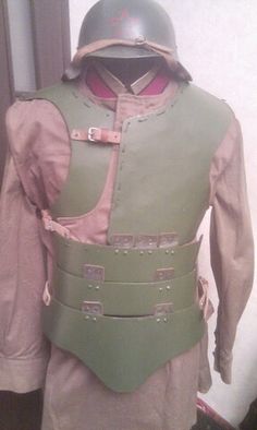 Post Apocalyptic Costume, Armor Reference, Hans Holbein The Younger, Armor Vest, Military Photography, Century Armor, Scifi Fantasy Art