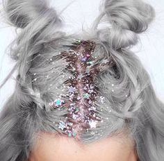 Hairstyles Party, Glitter Roots, Fest Outfits, Christmas Hairstyles, Festival Hair, Festival Makeup, Glitter Hair, Hair Envy, Crazy Hair