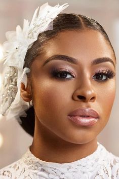 Black Bride Makeup, Bride Makeup Ideas, Rosa Make-up, Medium Wedding, Maquillage Yeux Cut Crease, Wedding Hairstyles And Makeup, Black Bridal, Wedding Makeup Looks