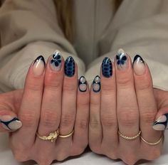 Slay Nails, Orchid Nails, Nail Flower, Navy Nails, Minimal Nails, Basic Nails, Vibrant Nails