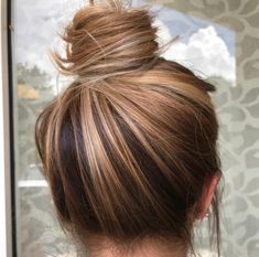 Diy Balayage, Lazy Day Hairstyles, Warm Balayage, Woman Hairstyles, Knot Top, High Bun, Bun Hairstyle, Ombré Hair, Lazy Girl