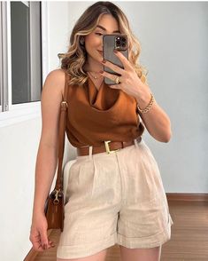 Looks Com Short, Chinese Fancy Dress, Casual Oufits, Modesty Outfits, Old Money Style, Fashion Wishlist, Fashion Mistakes, Looks Chic, 10 Pounds