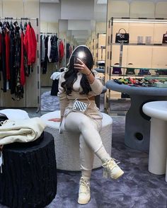 White Feed, Girls Club, Fashion Fits, Comfy Outfits, Fitness Inspo