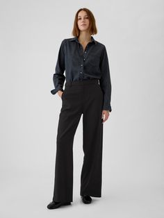 Soft, warm brushed twill trousers.  E-waist with concealed hook and bar closure, zip fly.  Front slant pockets, back welt pockets.  Fit: Classic.  An easy silhouette that fits close at the waist, and is relaxed through the hips and thigh.  Models wearing Gap Black Trousers With Pockets, Slacks Women, Black Suit Pants, Easy Silhouette, Slacks For Women, Twill Trousers, Black Slacks, Business Formal, Black Trousers