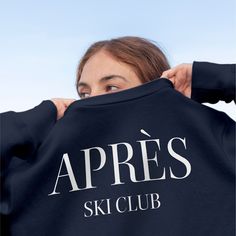 Après Ski Club Jumper Join the club with this minimal luxe Ski sweater, featuring elegant font printed in white on a drop shoulder sweatshirt. Features soft cotton faced fabric, taped neck and ribbed collar, cuffs and hem, available in Black, Dusty Green and New French Navy. Additional Information: * 80% Ringspun Cotton 20% Polyester * Fabric Weight: 280 gsm * WRAP Certified Production All garments are made to order which is why it may take a little longer to get to you, by creating products on-demand it helps reduce overproduction, so thank you for making thoughtful purchasing decisions!  As this item is made to order, returns are not accepted. Ski Sweatshirt, Ski Jumper, Ski Gifts, Ski Club, Diy Sweatshirt, Dusty Green, Ski Sweater, Air Force Blue, Dropped Shoulder Sweatshirt