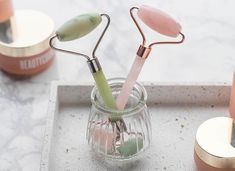 When looking at jade vs rose quartz rollers, the rose quartz is rising in popularity, and for good reason! It's a powerful skincare tool for anti-aging. Vines Art, Painful Acne, Jade Rolling, Rose Quartz Roller, Face Massage Roller, Best Diffuser, Quartz Roller, Circle Face, Under Eye Puffiness