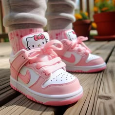 Luxury Baby Items, Dunks Pink, Baby Jordan Shoes, Custom Baby Shoes, Toddler Uggs, Hello Kitty Baby, Kids Ride On Toys