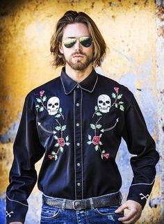 Skulls & Roses Western Shirt P-771, Coming in September! Cowboy Shirts For Men, Western Skull, Modern Cowboy, Dope Shirt, Skull And Roses, Black Cowboy, Rock Outfits, Skulls And Roses, Cowboys Shirt