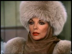 Joan Collins as Alexis Carrington Colby in DYNASTY Hollywood Costume, Millinery Hats, 1940s Dresses, Fox Fur Coat, Fur Fashion, Best Tv