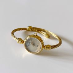 SOLD** Gucci seashell dial gold plated bangle watch from the 90s Pretty Watches, Faberge Jewelry, Bangle Watches, Gift Inspo, Gold Plated Bangles, August 1, Dream Jewelry