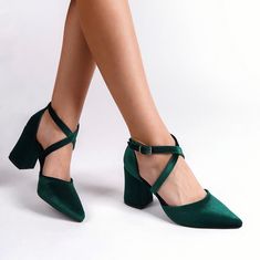 GREEN VELVET HEELS, GREEN VELVET SHOES, GREEN BRIDAL SHOES, GREEN WEDDING SHOES, GREEN BLOCK HEELS, GREEN CRISS CROSS HEELS  As Eleanor Louise, we stand out with our Green Velvet heeled shoes that combine style and comfort. Specifically designed for brides, these shoes are crafted with high-quality materials. * Made from Green Velvet and Premium Vegan Leather, our shoes are equipped with an ankle strap that provides comfort throughout the day. * Completing your style and boosting your confidence is the most elegant way! Green Velvet 3.15-inch (8 cm) high-heeled shoes offer elegance and chicness with every step. Whether it's for daily wear or a special event, these shoes not only add height but also provide a sophisticated touch to your style. * Their classic and elegant design perfectly co Green Heels With 4-inch Heel For Party, Green High Heels With Padded Heel, Green 4-inch Heels For Party, Green Heels With Heel Strap And Round Toe, Green High Heels For Evening, Green High Heel Evening Heels, Green Closed Toe Evening Heels, Green Closed Toe Heels With Heel Strap, Spring Green Closed Toe Heels