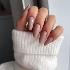 Enjoy Aesthetic, Long Oval Nails, Kutek Disney, Unghie Sfumate, Nails Brown, Fall Nail Art Designs, Nude Nail Designs, Subtle Nails, Nails Aesthetic