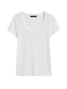 Slim Slub Cotton-Modal Scoop-Neck T-Shirt White Scoop Neck Tee, Chic On The Cheap, Connecticut Style, Clothing Closet, Linen Joggers, Inverted Triangle, Clothes Closet, Scoop Neck Tee, Style Blogger