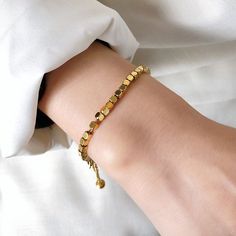 Style: Simple Material: Titanium Steel Fashion Element: Geometry Gold Cube, Square Bracelet, Gold Bracelets Stacked, Minimalist Chain, Stacking Bracelets, Titanium Bracelet, Bracelets Gold, Waterproof Jewelry, Gold Bracelet Chain