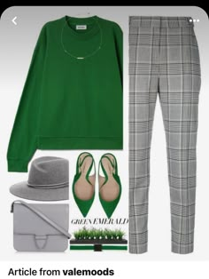 Plaid Pants, Work Outfits Women, Green Sweater, Mode Inspiration