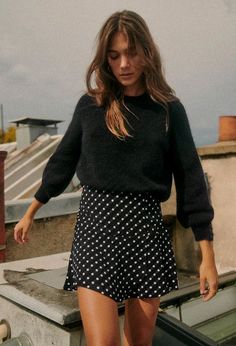 Look Retro, Bohol, Looks Street Style, Polka Dot Skirt, Dot Skirt, Looks Style, Mode Inspiration, Spring Summer Outfits, Work Outfits