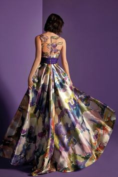 Sleeveless print satin dress – HerTrove Special Dresses Fashion, Print Satin Dress, Marchesa Couture, Printed Satin Dress, R Design, Midi Dress Style, Mob Dresses, Long Midi Dress, Special Dresses