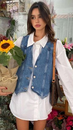 Looks Jeans, Europe Outfits, Vest Outfits, Mode Inspo, Looks Style, Mode Inspiration, Spring Summer Outfits