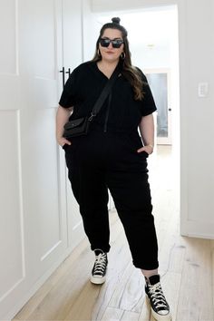 Black Top And Jeans Outfit Plus Size, Jumpsuit Plus Size Casual, Tomboy Plus Size Outfits, Plus Size Looks Casual, Cool Plus Size Outfits, Black Outfits Plus Size, 2023 Plus Size Outfits, All Black Outfit Plus Size, Plus Size Black Outfits