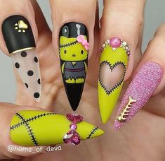 Geometric Nail Art, Popular Nail Designs, Geometric Nail, Hello Kitty Nails, Cat Nails, Popular Nails