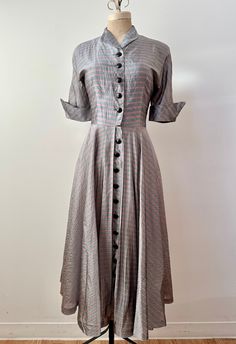 1940 Dress, 1940s Fashion Women, Blithe Spirit, New Look Dresses, Character Fashion, New Look Fashion, B Fashion, Button Front Dress, 1940s Fashion