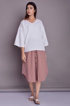 Flare sleeve Linen Tunic, Oversized Linen blouse, V Neck Loose Tunic, Loose blouse women, Linen shirt  - Custom made by Modernmoveboutique>DESCRIPTION<- loose and roomy- Flared sleeves- made from Linen blend. The fabric is of medium weight (185 g).- the model is 172 cm high (regular XS - S) is wearing size S- color in the picture - WHITE (Please choose any other color on the right).>COLOR<NOTE - The top is available in 25 colors.        - We found out the fabric to be rather hard to photograph t Casual Cotton Blouse With Batwing Sleeves, Casual Batwing Sleeve Blouse For Workwear, Oversized Cotton V-neck Tunic, Spring Batwing Sleeve Blouse For Daywear, Spring Daywear Blouse With Batwing Sleeves, Oversized V-neck Blouse For Spring, Oversized V-neck Shirt For Daywear, Oversized Cotton Blouse With Batwing Sleeves, Oversized Tunic Blouse For Daywear