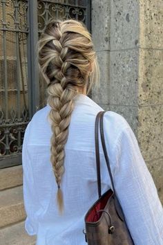 French Hairstyles, Easy Work Hairstyles, Flot Makeup, Effortless Hairstyles, Hair Stylies, Work Hairstyles, School Looks, Braids For Long Hair, Everyday Hairstyles