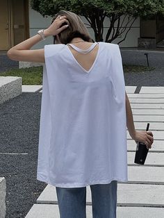 This is perfect for those who are looking for a clothing for a good price. It is fashionable, stylish, and it will look great on anyone who wears it. Do you wanahavit? Chic Sleeveless Summer T-shirt, Everyday White Summer Vest, Sleeveless T-shirt For Summer Day Out, Minimalist Streetwear, T Shirt Female, Streetwear T Shirt, Shirt Female, Streetwear Tshirt, Shirts For Women