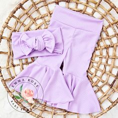 Adorable handmade light purple baby bell bottoms with a matching headband bow for baby girls.  Shirt in product photos is not included.  This listing is for bell bottom pants and hair bow ONLY. The headband wrap comes tied in a bow. The headband is adjustable and can be retied to fit your baby perfectly.   Baby pants are made out of super soft and stretchy knit fabric.  Click to view more items available in my shop: www.etsy.com/shop/emmarosebabyboutique * Please also note that, although every e Purple Bell Bottoms, Hippie Baby Clothes, Baby Bell Bottoms, Baby Clothes Newborn, Hippie Baby, Headband Wrap, Headband Bow, Newborn Girl Outfits