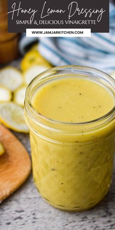 Lemon vinaigrette salad dressing in a mason jar Honey Salad Dressing, Resep Vegan, Honey Dressing, Honey Mustard Vinaigrette