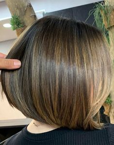 3 Beautiful Honey toned balayage Hair Ideas Autumn Hair Colours, Mocha Color Hair, Balayage Hair Caramel, Mocha Hair, Bob Hair Color, Autumn Hair, Ombre Hair Blonde, Corte Bob, Brunette Hair With Highlights