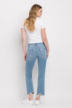 Flying Monkey Lani High Rise Distressed Cropped Straight Jeans Crafted from comfortable stretch denim, for all day wear. These medium wash jeans feature a high-rise waist, distressing, with a straight silhouette, cropped length, and finished with a raw hem. Medium-light wash Straight silhouette Raw hem Distressing High rise Cropped Rise: 10" Inseam: 26.25" Fabric Content: 69% Cotton / 11% Rayon / 18% Polyester / 2% Spandex Fit: True to size Model is 5'9'' wearing a size 26 Sizing: 24(0), 25(1), Cropped Straight Jeans, Farm Clothes, China Style, Cardigan Crop Top, Maxi Skirt Dress, Cardigan Sweater Coat, Cardigan Crop, Flying Monkey Jeans, Evening Dresses Cocktail