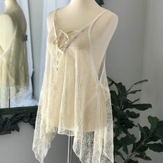 V Neck / Spaghetti Straps Condition New No Visible Flaws Sorry No Trades 300+ Available Listings, Bundle And Save :) Please Ask All Questions Prior To Purchasing, Thank You! Spring Lace Tank Top With Built-in Bra, Spring Lace Cami Top With Built-in Bra, Summer Lace Camisole Top With Adjustable Straps, Summer Tank Top With Lace Patchwork And Spaghetti Straps, Summer Lace Patchwork Tank Top With Spaghetti Straps, Sleeveless Lace Camisole With Lace Patchwork, Summer Spaghetti Strap Tank Top With Lace Patchwork, Chic Summer Lace Top With Built-in Bra, Summer Lace Top With Adjustable Spaghetti Straps