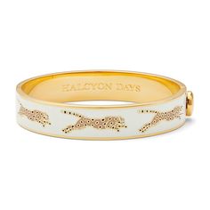 Our Hammered Torque bangle has a chic, contemporary silhouette, and it comes in a rainbow-like range of colours. Elegant Bangles, Bangle Bracelet Gold, Luxury Jeweled Gold Bangle, Jewellery Wishlist, Chunky Gold Bangle, Gold Bengals, Luxury Elegant Gold Bangle, Statement Accessories, Luxury Gold Plated Bangle